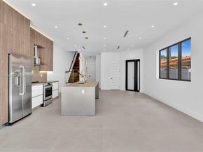 2945 SW 37th Ct LEFT, Miami FL 33134