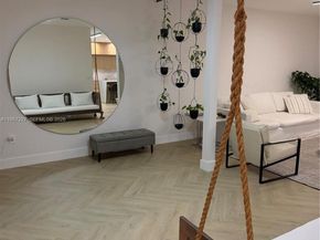 7476 NW 113th Path, Doral FL 33178