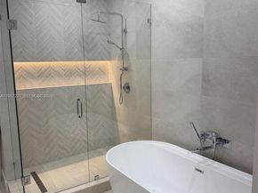 7476 NW 113th Path, Doral FL 33178