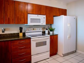 1200 Brickell Bay Dr 3215, Miami FL 33131