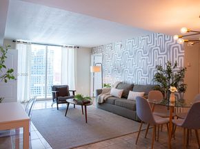 1200 Brickell Bay Dr 3215, Miami FL 33131