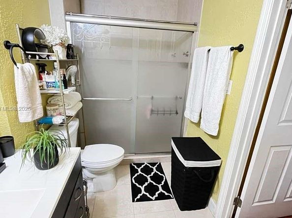Undisclosed Address #A11892801, North Lauderdale FL 33068