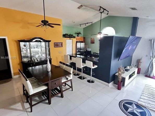 Undisclosed Address #A11892801, North Lauderdale FL 33068
