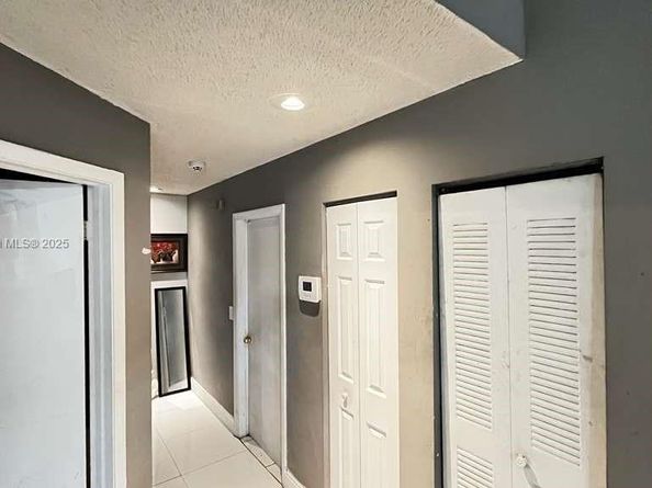 Undisclosed Address #A11892801, North Lauderdale FL 33068