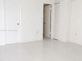 1300 W 47th Pl 218A, Hialeah FL 33012