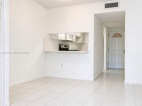 1300 W 47th Pl 218A, Hialeah FL 33012
