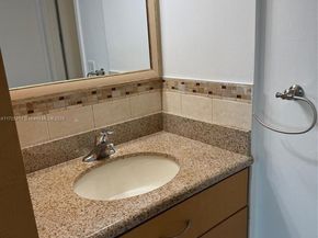 5701 Collins Ave 1011, Miami Beach FL 33140