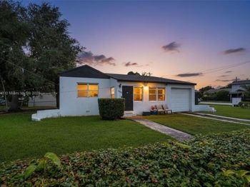 1090 NW 77th St