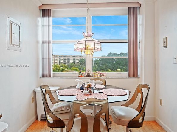 900 Saint Charles Pl 419, Pembroke Pines FL 33026