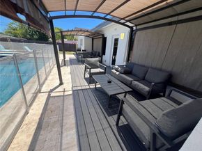 700 NW 9th Ct, Hallandale Beach FL 33009