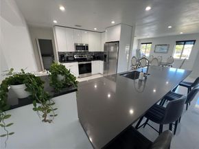 700 NW 9th Ct, Hallandale Beach FL 33009