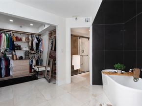 3500 Mystic Pointe Dr 2206, Aventura FL 33180