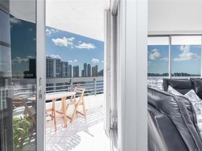 3500 Mystic Pointe Dr 2206, Aventura FL 33180