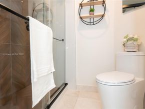 3500 Mystic Pointe Dr 2206, Aventura FL 33180