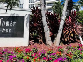 3500 Mystic Pointe Dr 2206, Aventura FL 33180