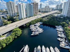 3500 Mystic Pointe Dr 2206, Aventura FL 33180