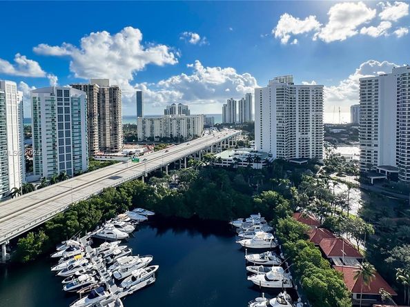 3500 Mystic Pointe Dr 2206, Aventura FL 33180