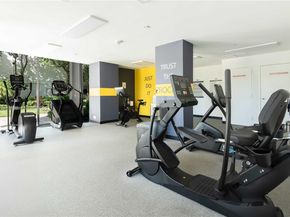 3500 Mystic Pointe Dr 2206, Aventura FL 33180