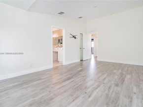 11425 NW 34th Pl, Sunrise FL 33323