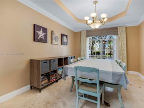 1061 NW 185th Ter, Pembroke Pines FL 33029