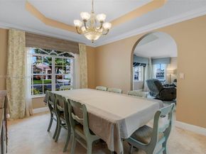 1061 NW 185th Ter, Pembroke Pines FL 33029