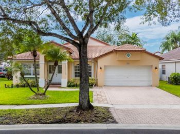 1061 NW 185th Ter