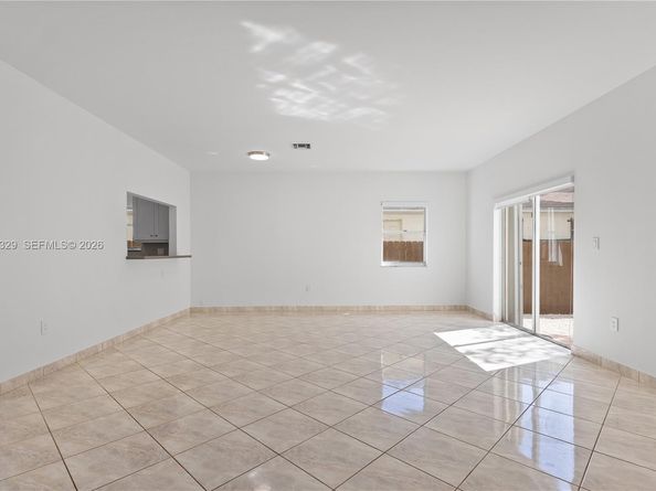 2870 SW 21st St, Miami FL 33145