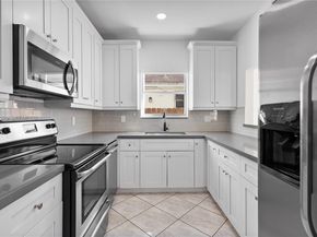 2870 SW 21st St, Miami FL 33145