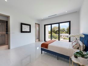 941 NE 92nd St, Miami Shores FL 33138