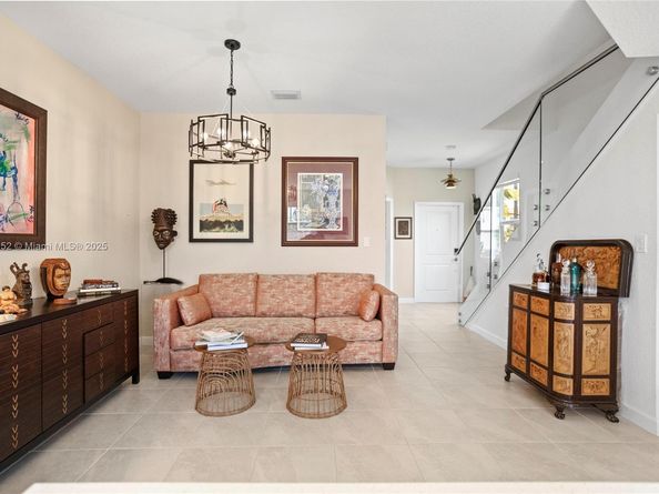 12317 NW 23rd Ct, Miami FL 33167