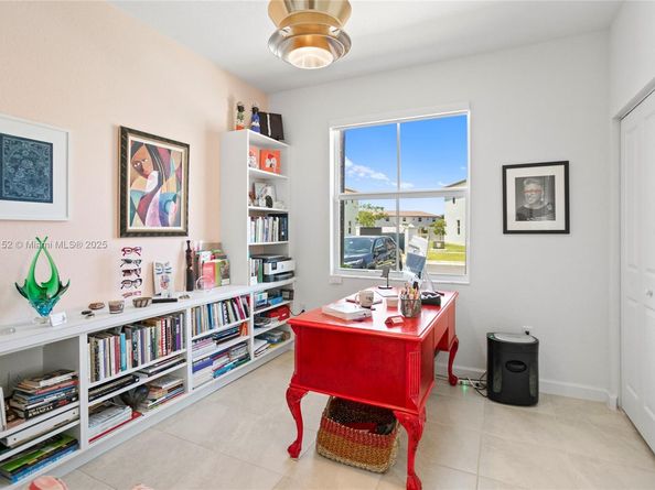 12317 NW 23rd Ct, Miami FL 33167