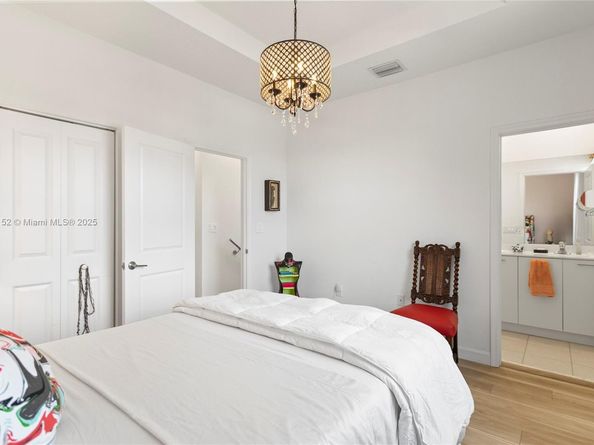 12317 NW 23rd Ct, Miami FL 33167