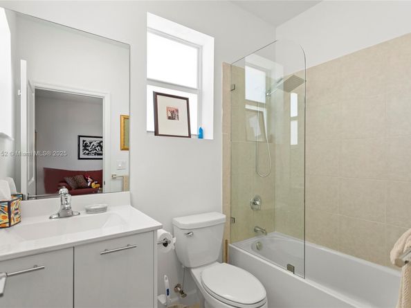 12317 NW 23rd Ct, Miami FL 33167