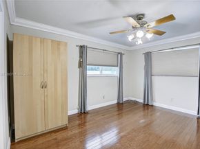 2500 NE 209th Ter, Miami FL 33180