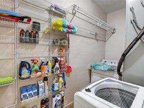 2500 NE 209th Ter, Miami FL 33180