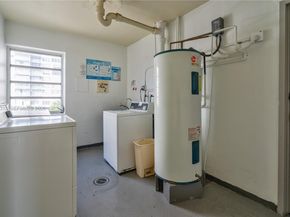 2861 Leonard Dr F311, Aventura FL 33160