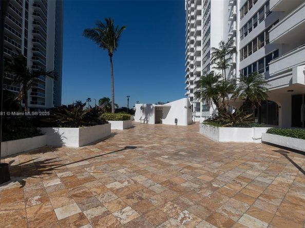 11 Island Ave 1709, Miami Beach FL 33139