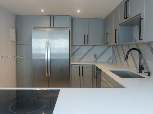 11 Island Ave 1709, Miami Beach FL 33139