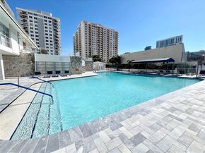 1833 S Ocean Dr 1109, Hallandale Beach FL 33009