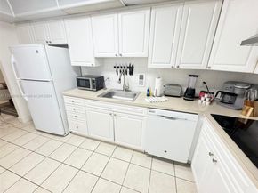 3901 S Ocean Dr 3Y, Hollywood FL 33019