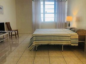 100 Lincoln Rd 541, Miami Beach FL 33139