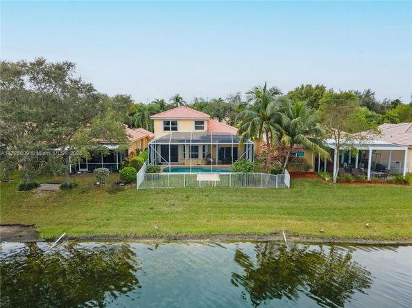 3482 Coco Lake Dr, Coconut Creek FL 33073