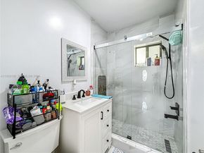 10045 SW 172nd St, Miami FL 33157