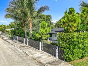10045 SW 172nd St, Miami FL 33157