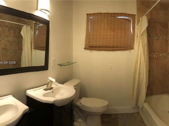 3309 Acapulco Dr, Miramar FL 33023