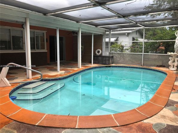 3309 Acapulco Dr, Miramar FL 33023