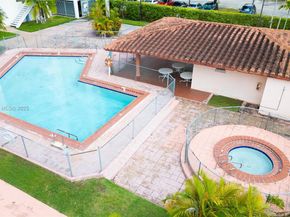 5050 NW 7th St 309, Miami FL 33126