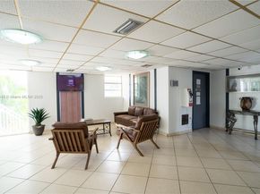 5050 NW 7th St 309, Miami FL 33126