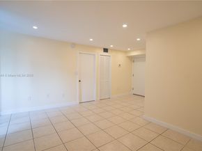 5050 NW 7th St 309, Miami FL 33126