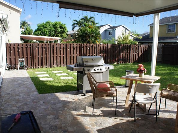 14574 SW 94th Ln, Miami FL 33186